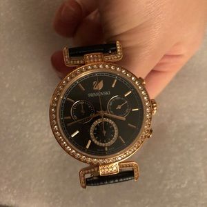 SWAROVSKI ROAE GOLD LEATHER STRAP WATCH